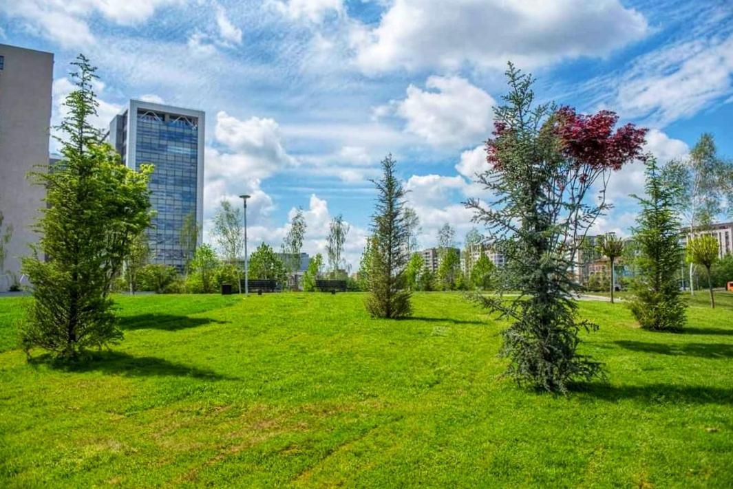 Botanic Nest Panoramic Studio Bukares Bagian luar foto